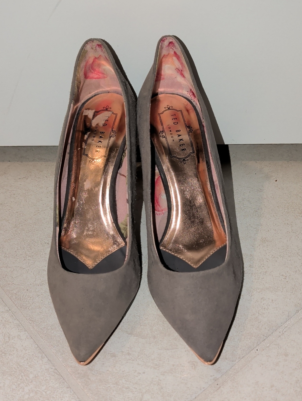 Ted Baker Grey Suede - Rose Gold Pointed Toe  Heels Sz 8
